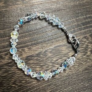 Beautiful Swarovski Crystal Bracelet 7” B1